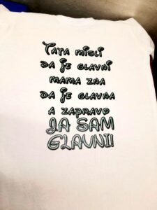 Tata misli da je glavni :)