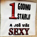 Jednu godinu stariji