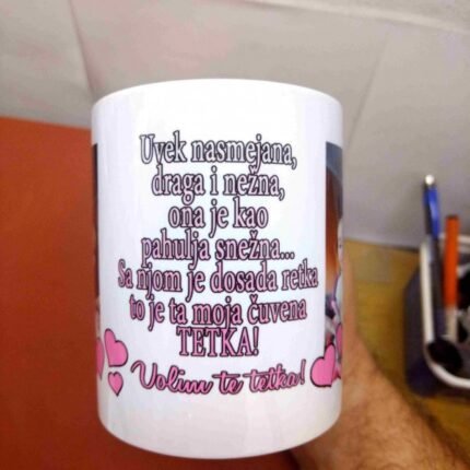 Uvek nasmejana draga i nezna moja tetka :)