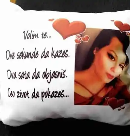 Volim te.. 2 sekunde da kažeš...
