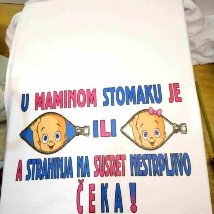 U maminom stomaku :)