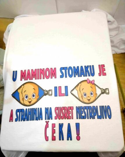 U maminom stomaku :)