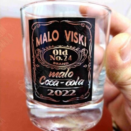 Malo viski malo koka kola :)