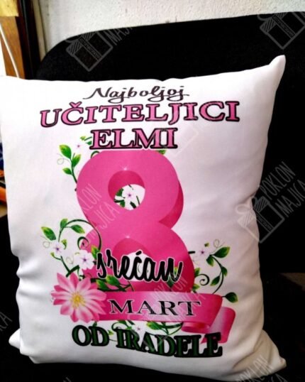 Jastuk za 8. mart