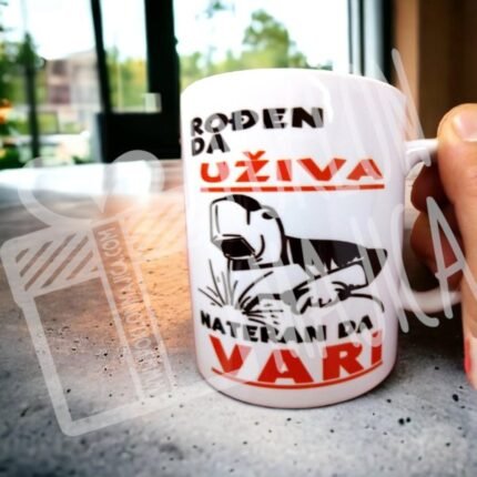 Rodjen da uziva nateran da vari