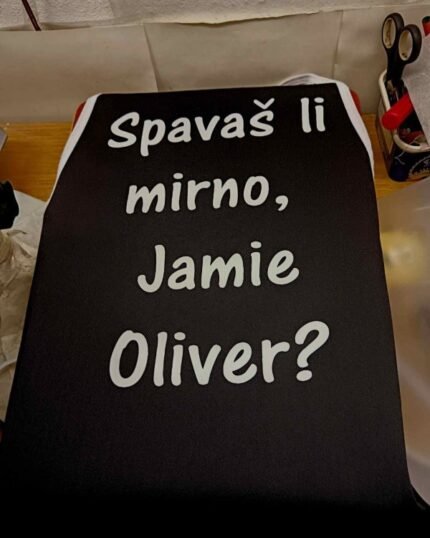 Spavas li mirno Jamie?
