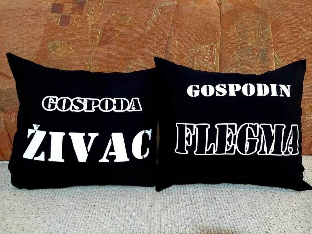 FB_IMG_1652446006448.jpg Gospodin i gospodja :) - Слика 1