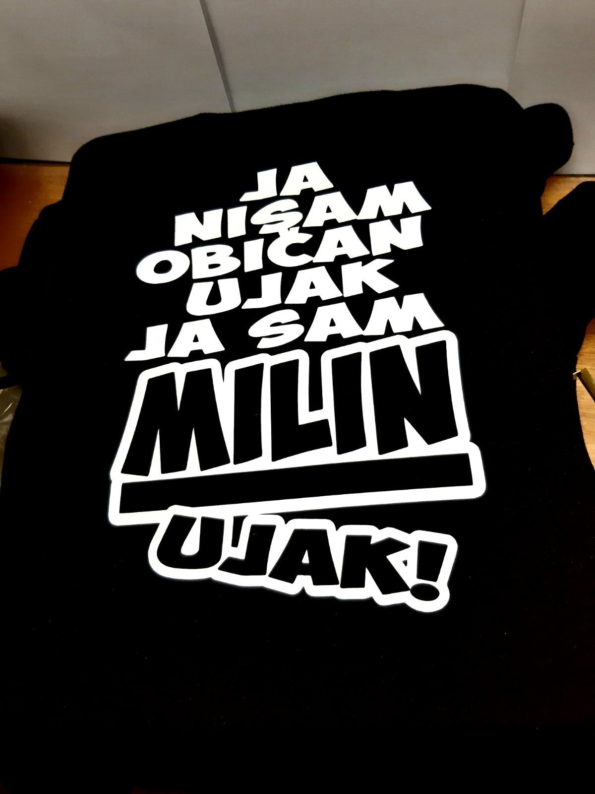 IMG-3b684d73d6234c3629a1109120d69272-V.jpg Ja jisam obican Ujak - Milin ujak - Слика 1