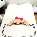 Beba u dzepu :) devojcica