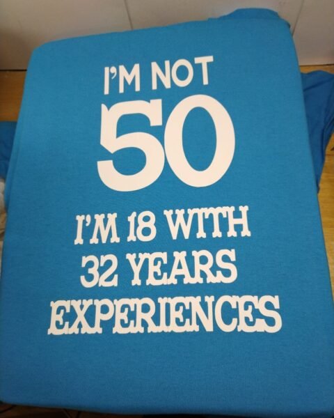 Im not 50 (plava) – Majica sa štampom