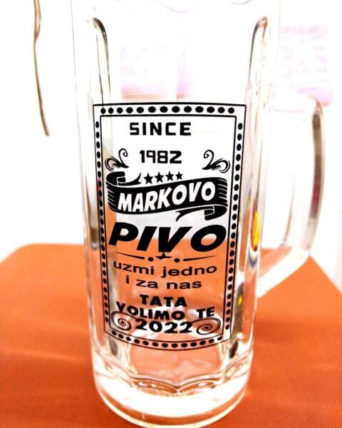 Markovo pivo – Krigla sa natpisom