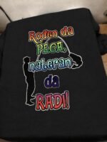 Rodjen da peca nateran da radi – Majica sa štampom – boja: crna