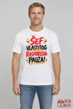 Majica — ŠEF VLASTITOG RASPOREDA PAUZA! – Kolega koleginica, boja bela